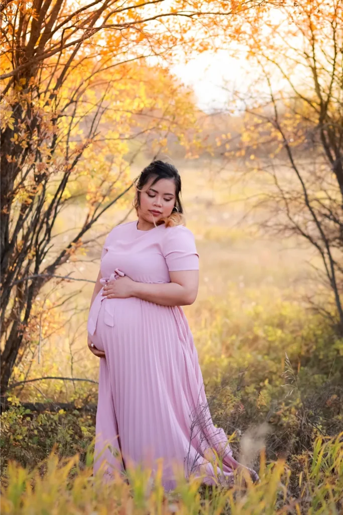 maternity pink dress fall portrait