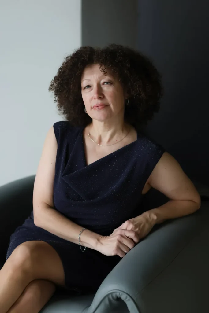 woman portrait dark background