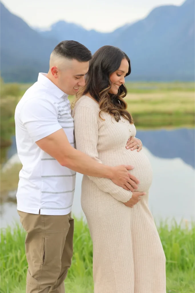 maternity couple portrait mountain lake