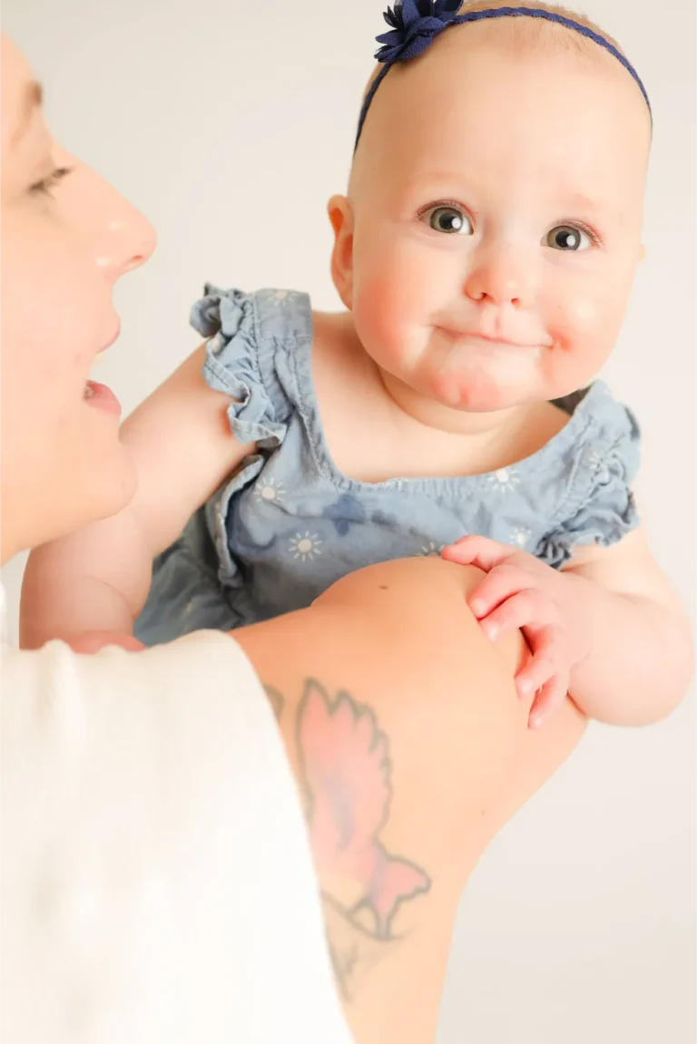 Baby And Mother Soft Light Portrait, photo 1