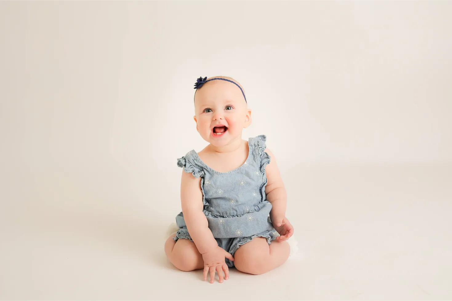 Baby Blue Outfit Studio Portrait, photo 2