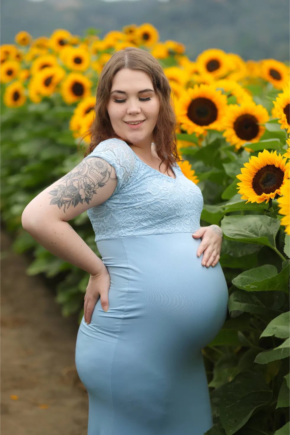 Maternity Portrait Sunflowers, photo 7