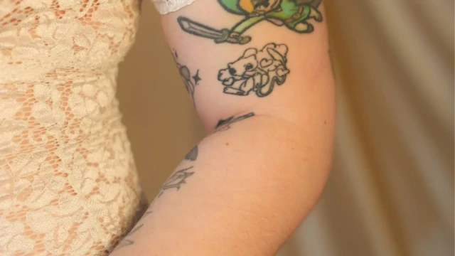 boudoir tattoo leg crop
